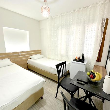 Menesa Hotel Истанбул Екстериор снимка