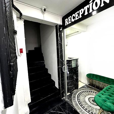 Menesa Hotel Истанбул Екстериор снимка