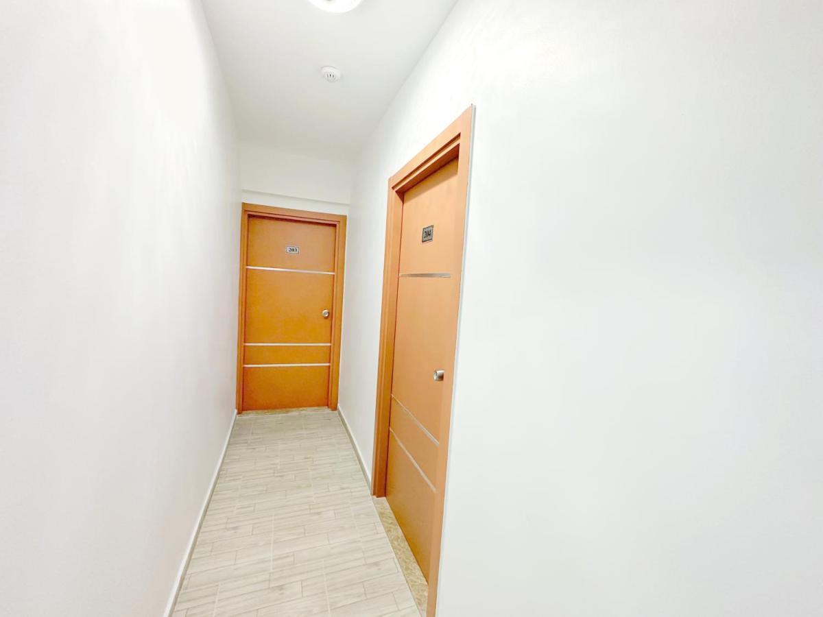 Menesa Hotel Истанбул Екстериор снимка