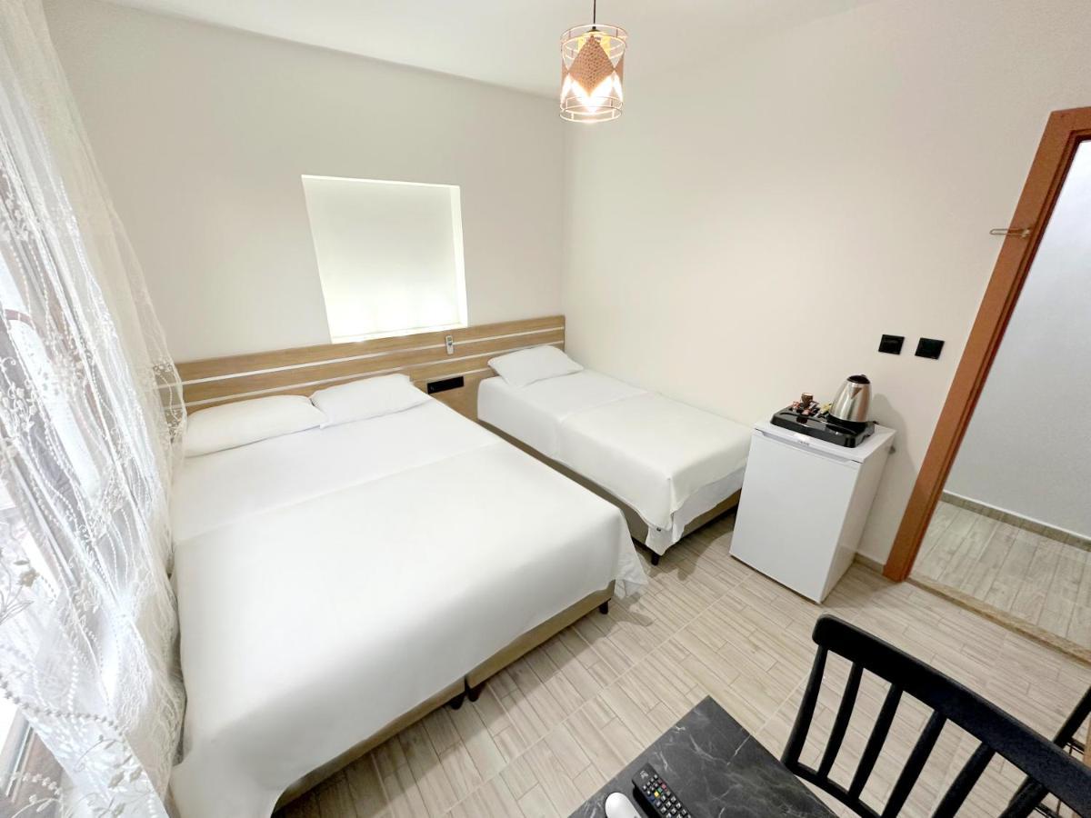 Menesa Hotel Истанбул Екстериор снимка