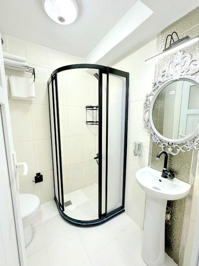 Menesa Hotel Истанбул Екстериор снимка