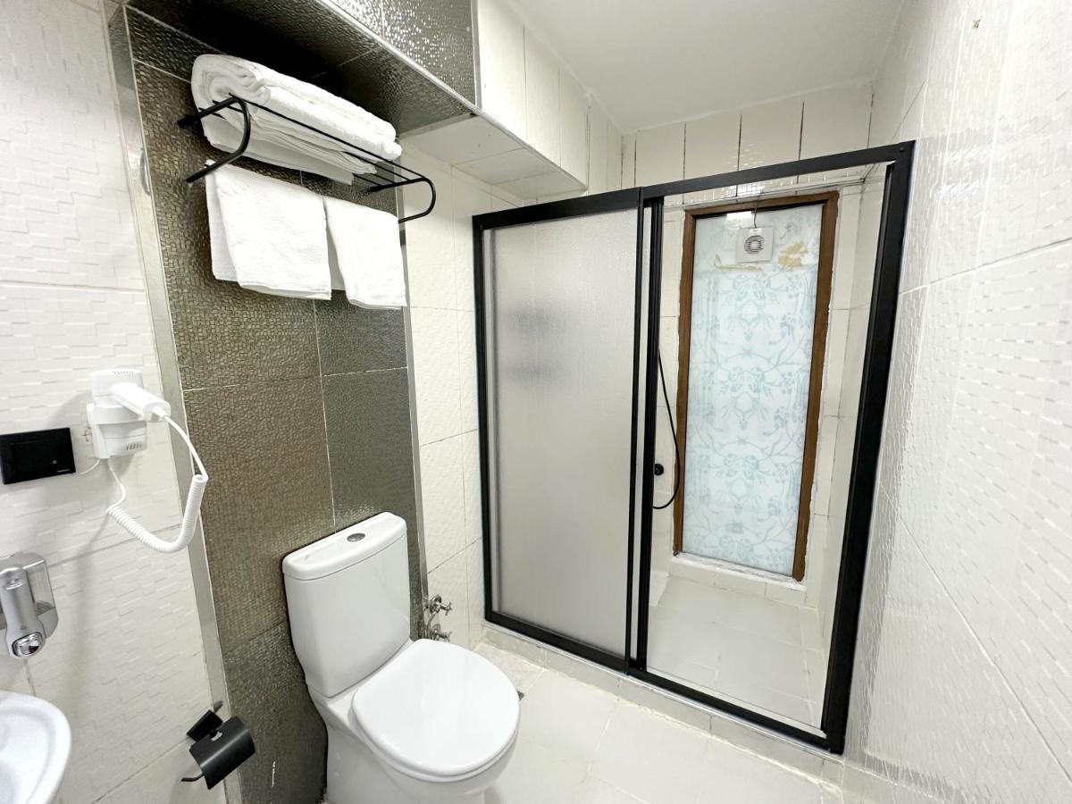 Menesa Hotel Истанбул Екстериор снимка