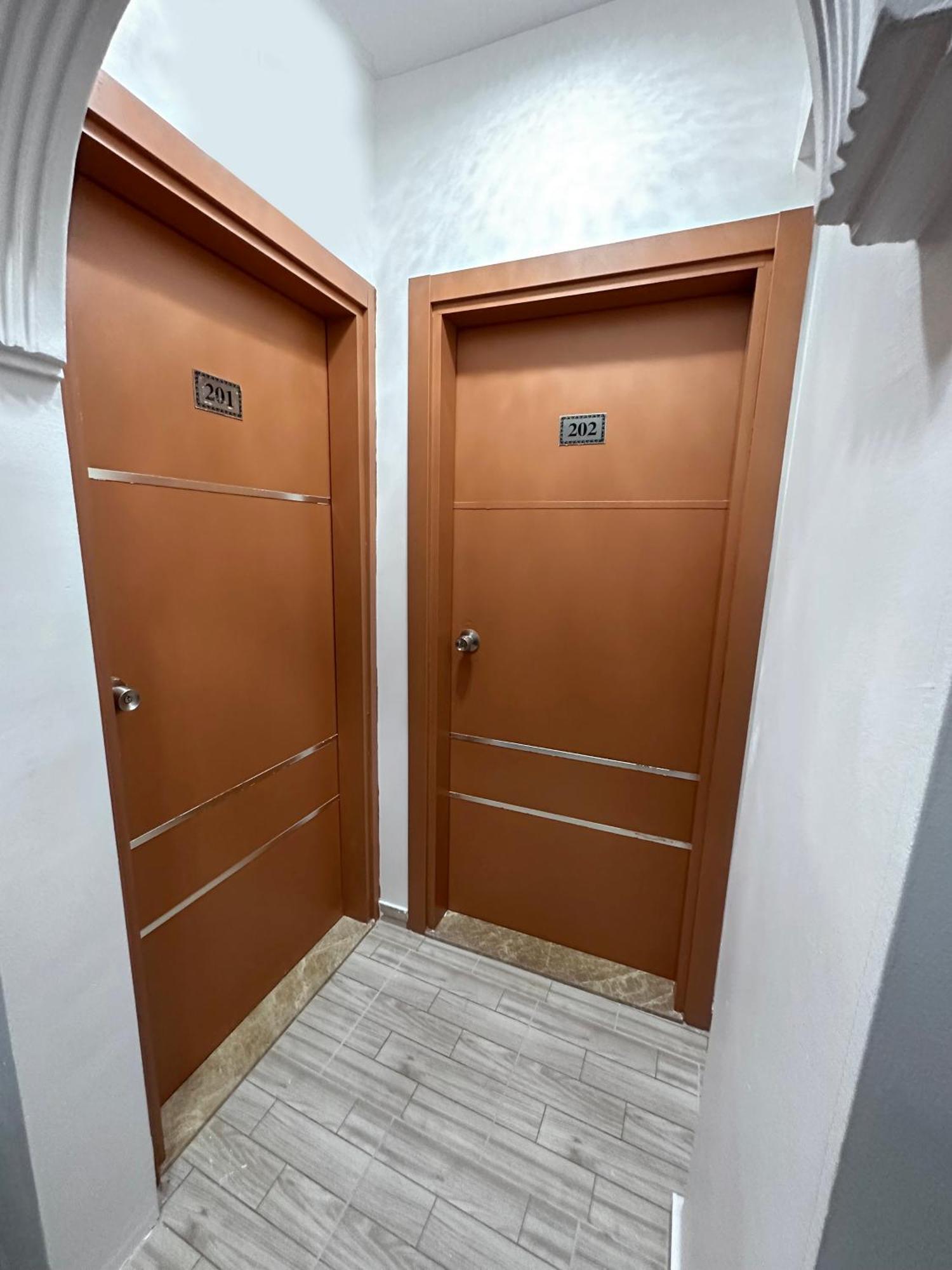 Menesa Hotel Истанбул Екстериор снимка